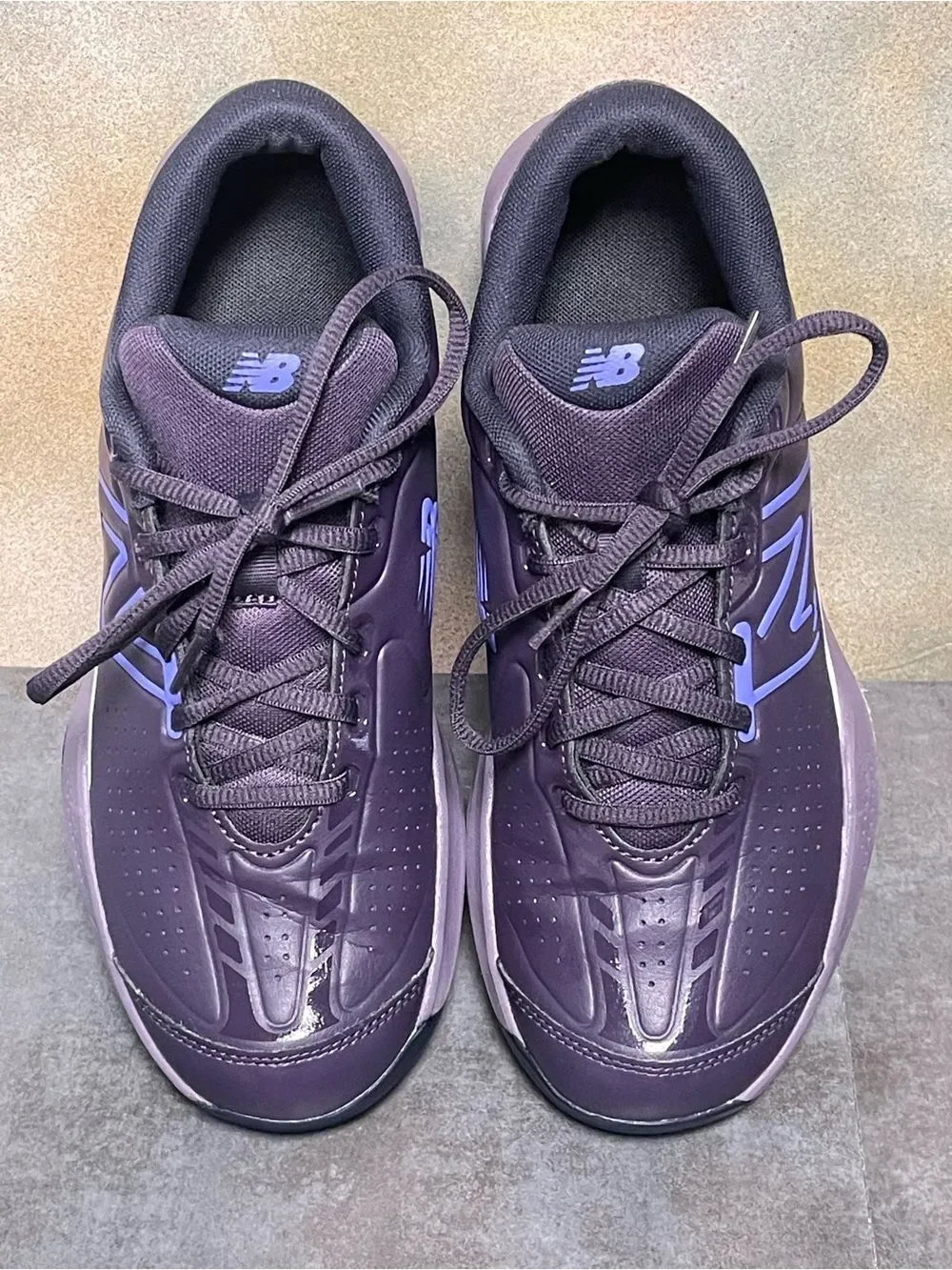 New Balance 696v5 Women’s Wide Plum Purple Tennis Shoes Size 9D